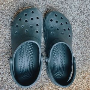 black crocs